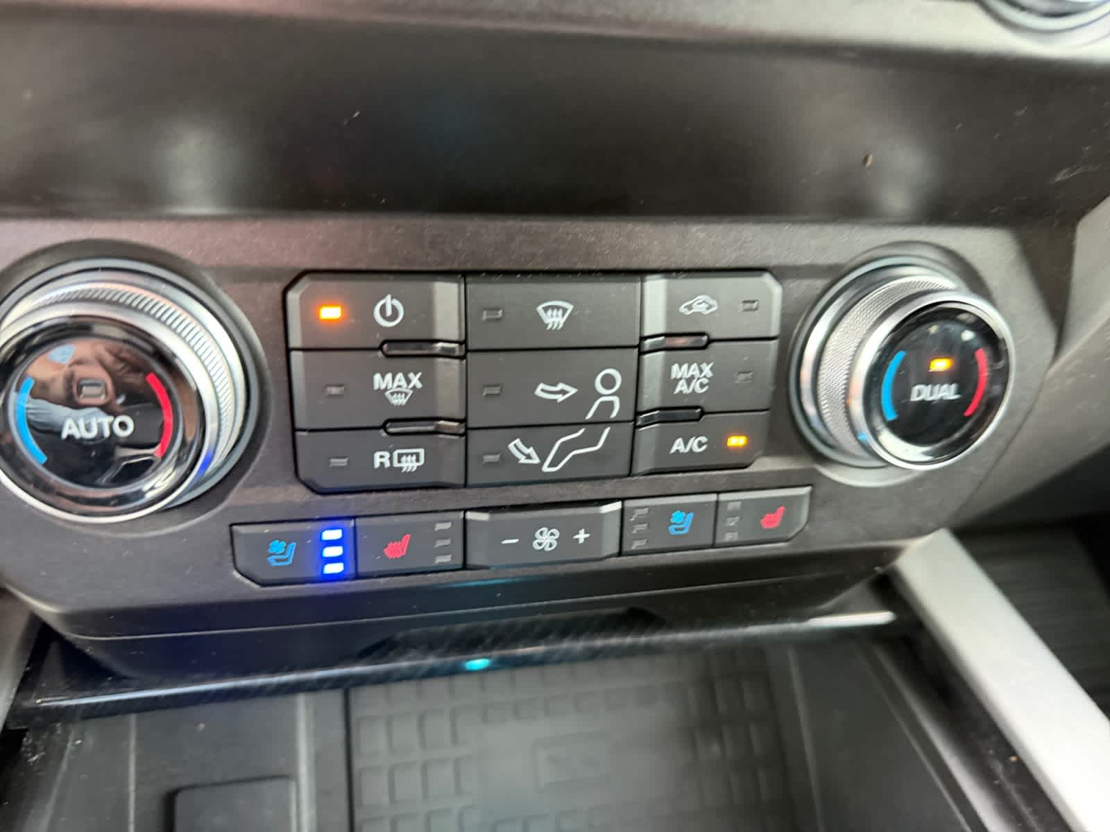 2020 Ford Super Duty F-250 Pickup Platinum