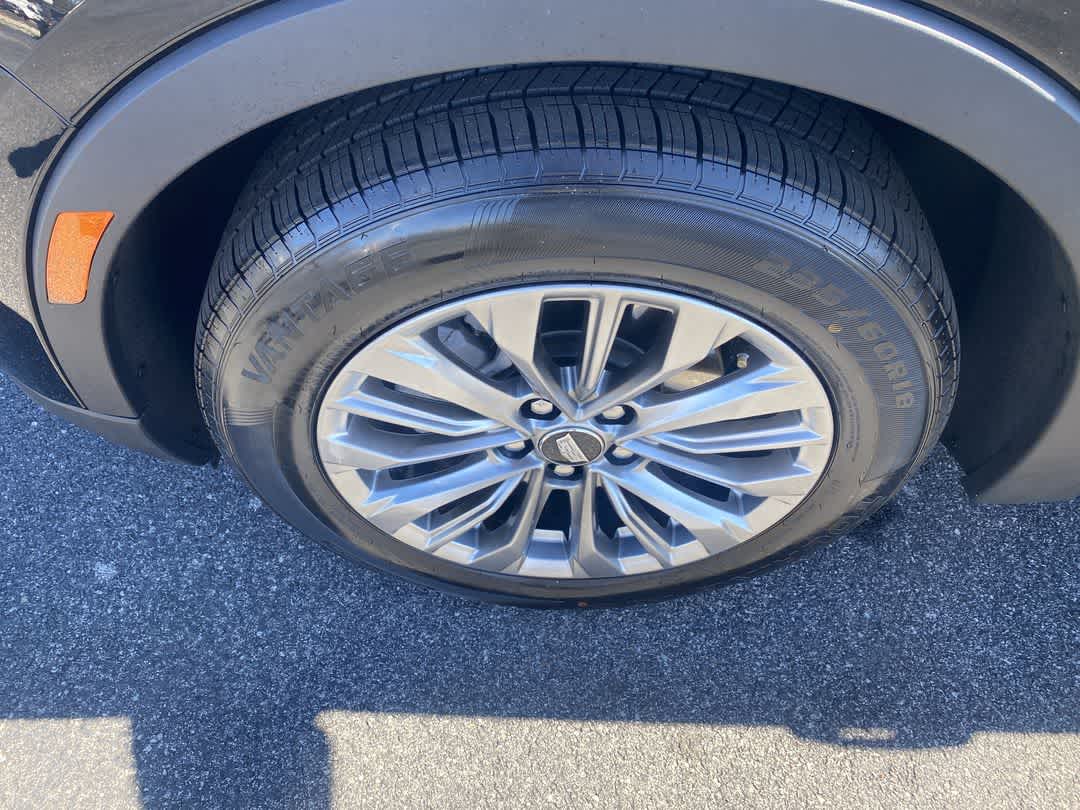 2024 Cadillac XT4 AWD Premium Luxury