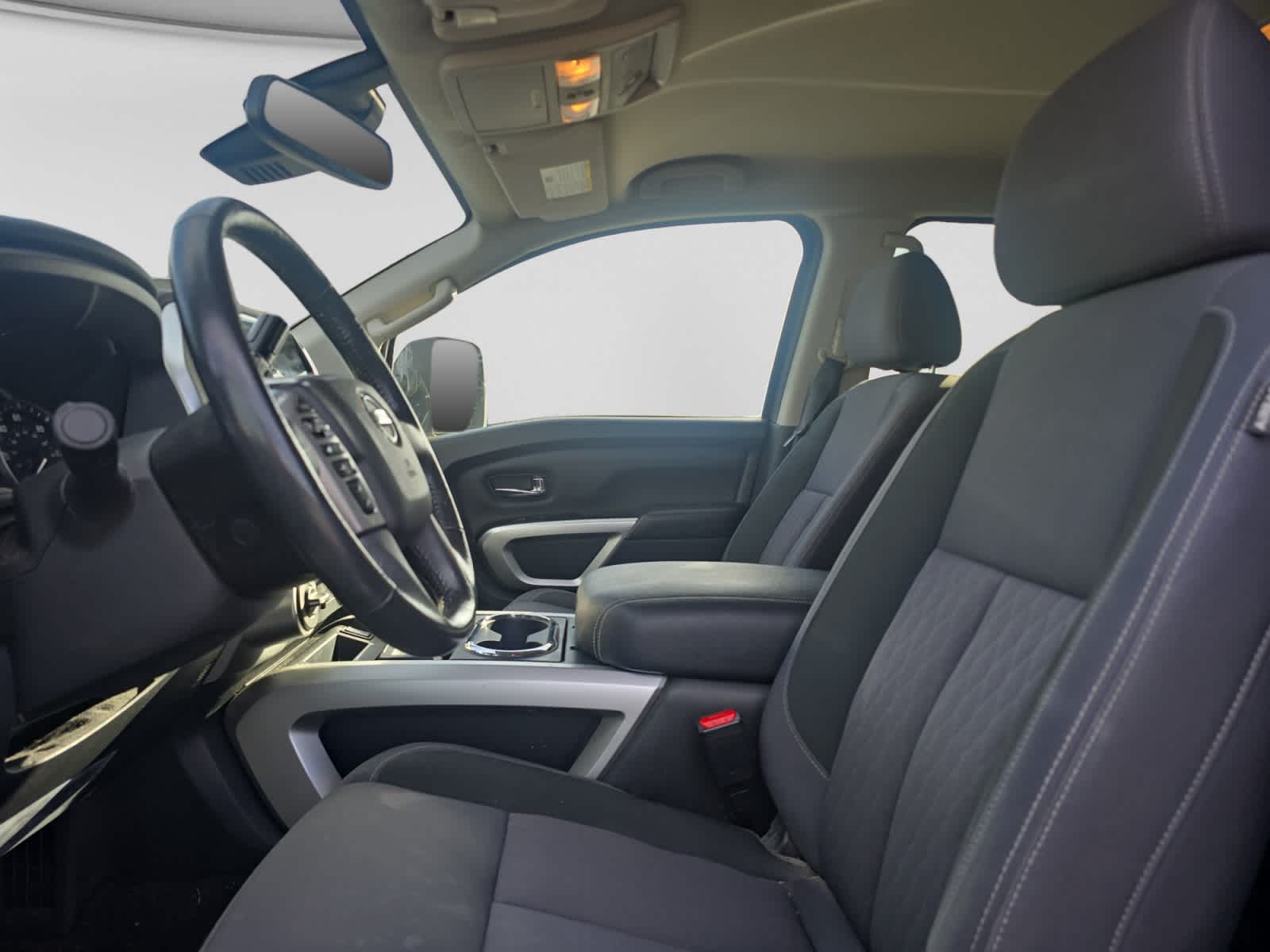 2020 Nissan Titan SV
