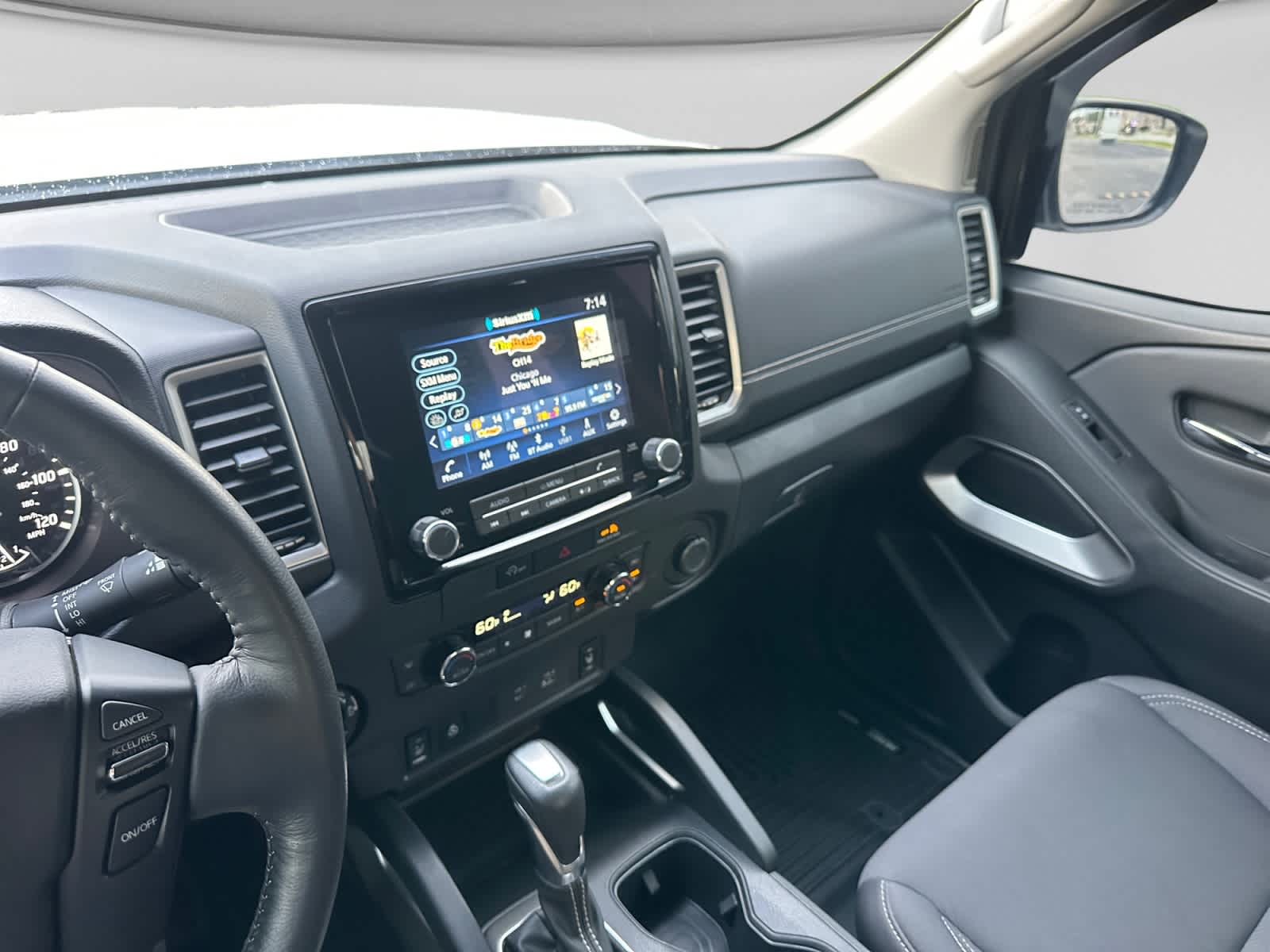 2024 Nissan Frontier SV