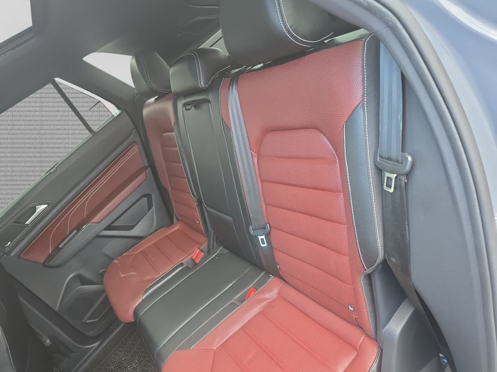 2022 Volkswagen Atlas Cross Sport 3.6L V6 SEL Premium R-Line