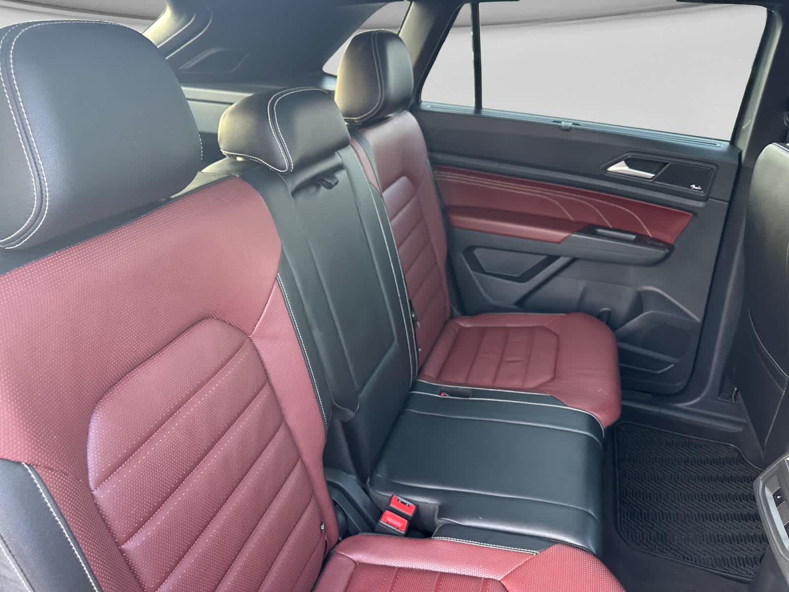 2022 Volkswagen Atlas Cross Sport 3.6L V6 SEL Premium R-Line
