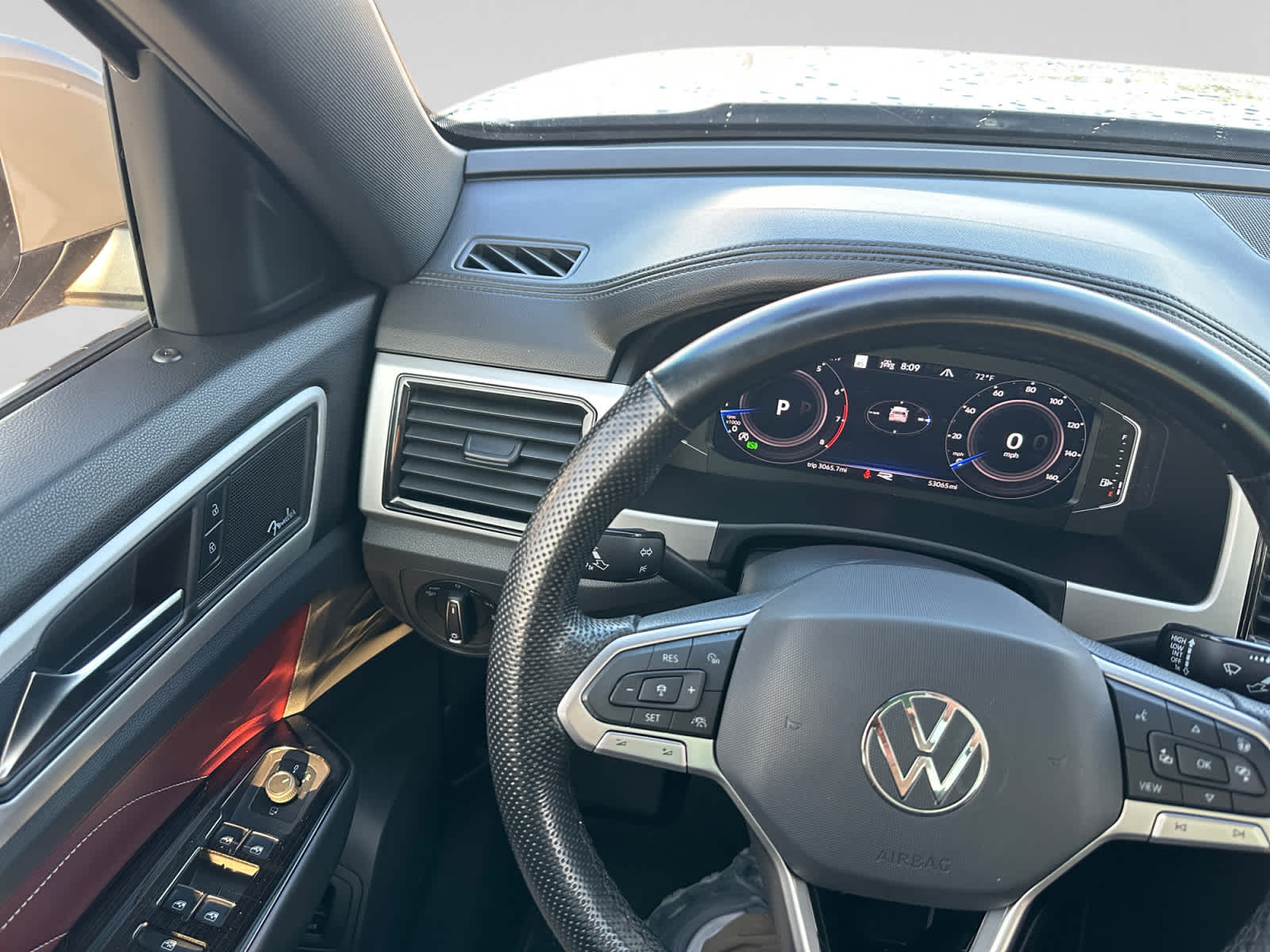 2022 Volkswagen Atlas Cross Sport 3.6L V6 SEL Premium R-Line