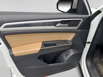 2023 Volkswagen Atlas Cross Sport 2.0T SE w/Technology
