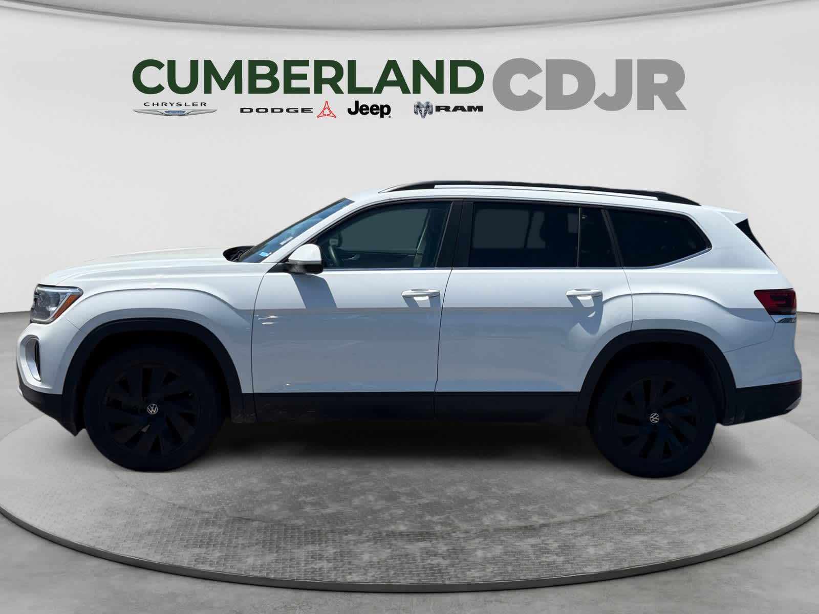 2024 Volkswagen Atlas 2.0T SE w/Technology
