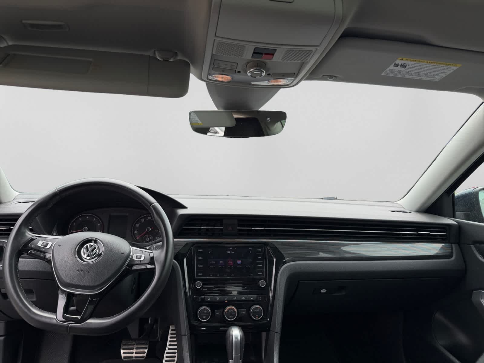 2020 Volkswagen Passat 2.0T R-Line