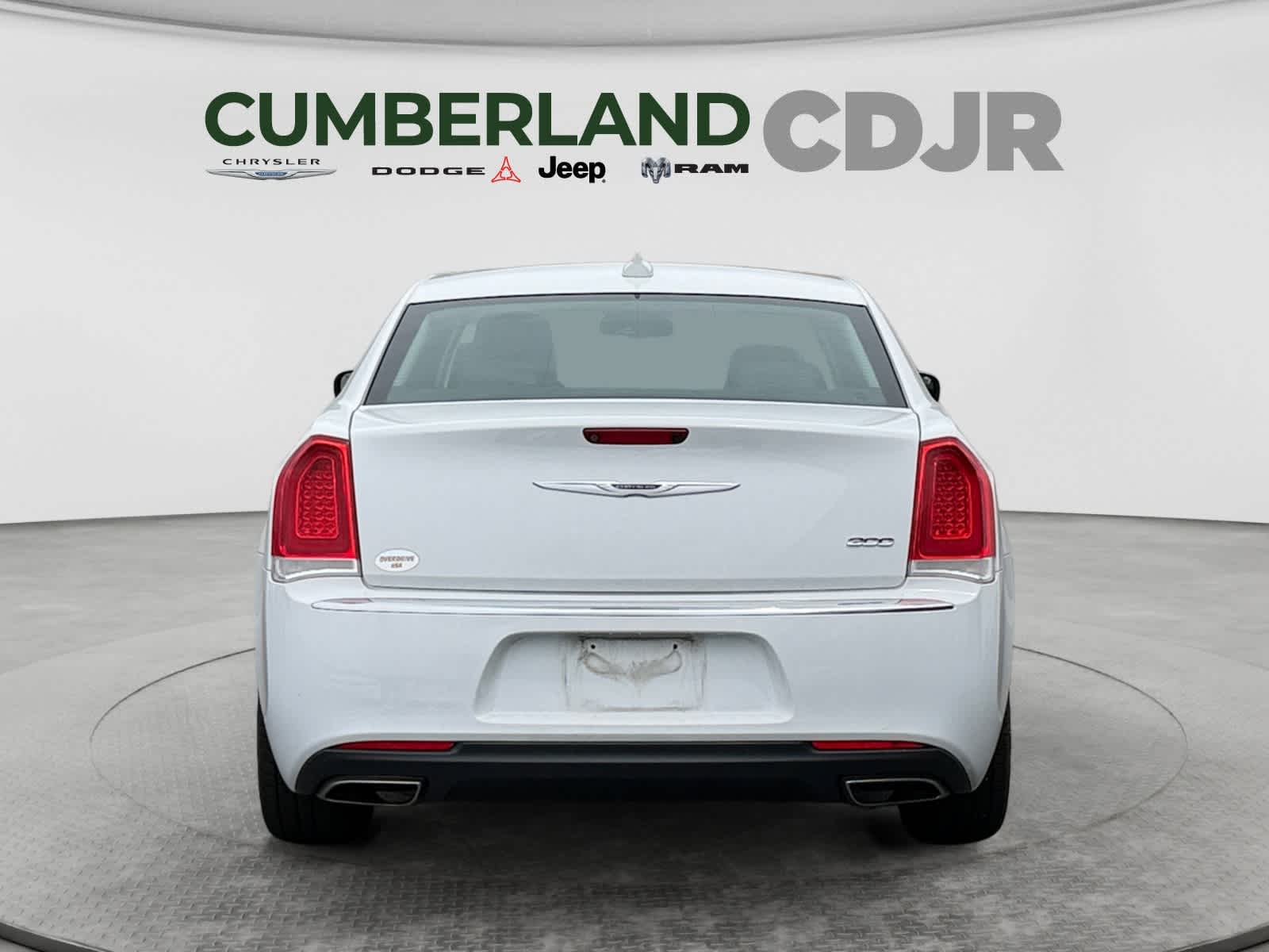 2019 Chrysler 300 Touring L