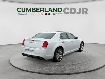 2019 Chrysler 300 Touring L