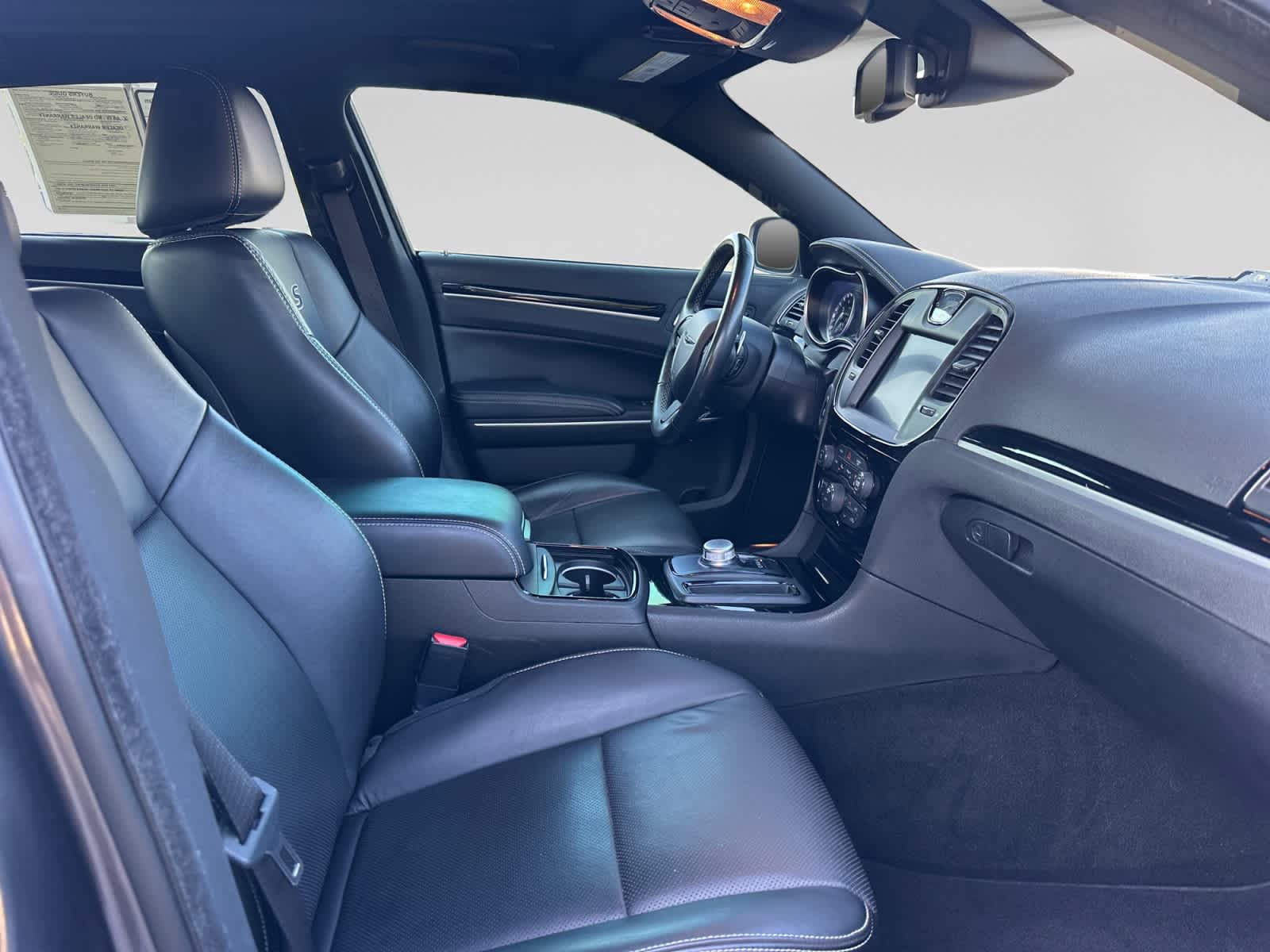 2022 Chrysler 300 300S