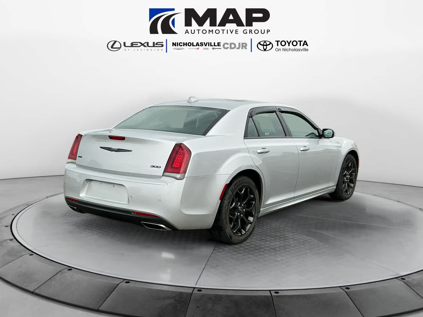 2021 Chrysler 300 Touring L
