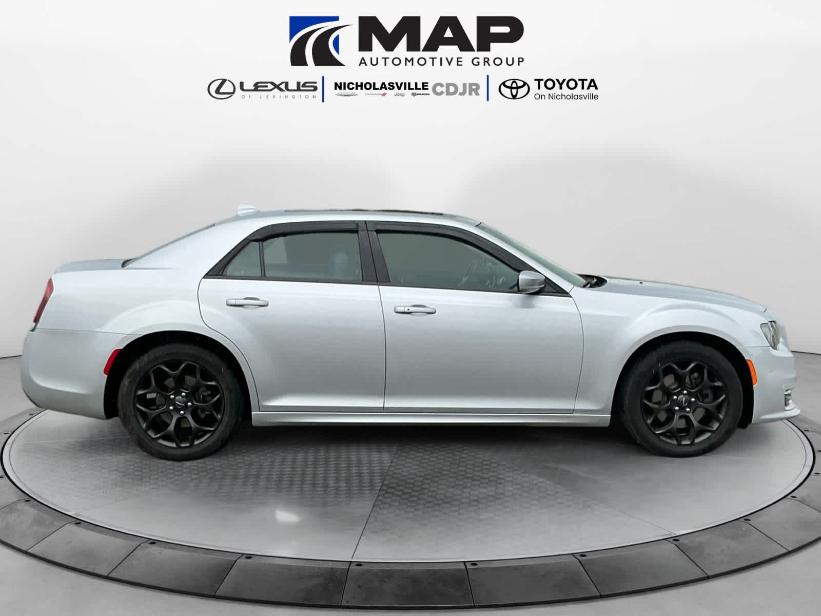 2021 Chrysler 300 Touring L