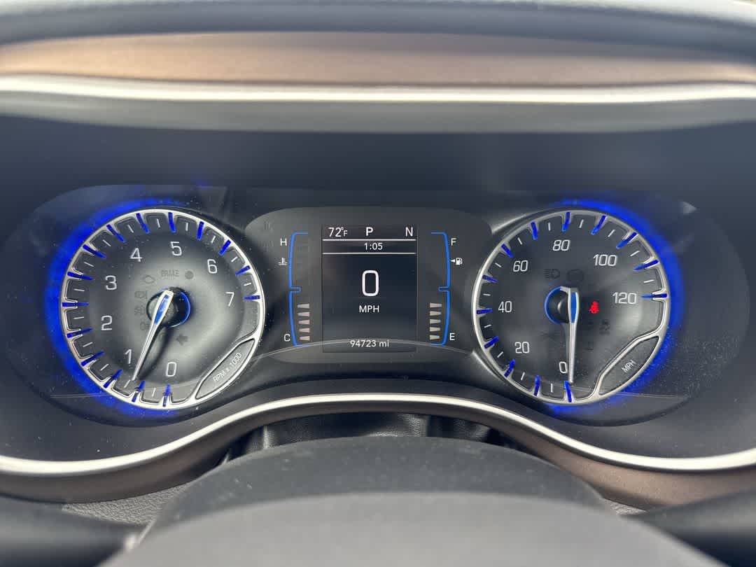 2017 Chrysler Pacifica Touring-L