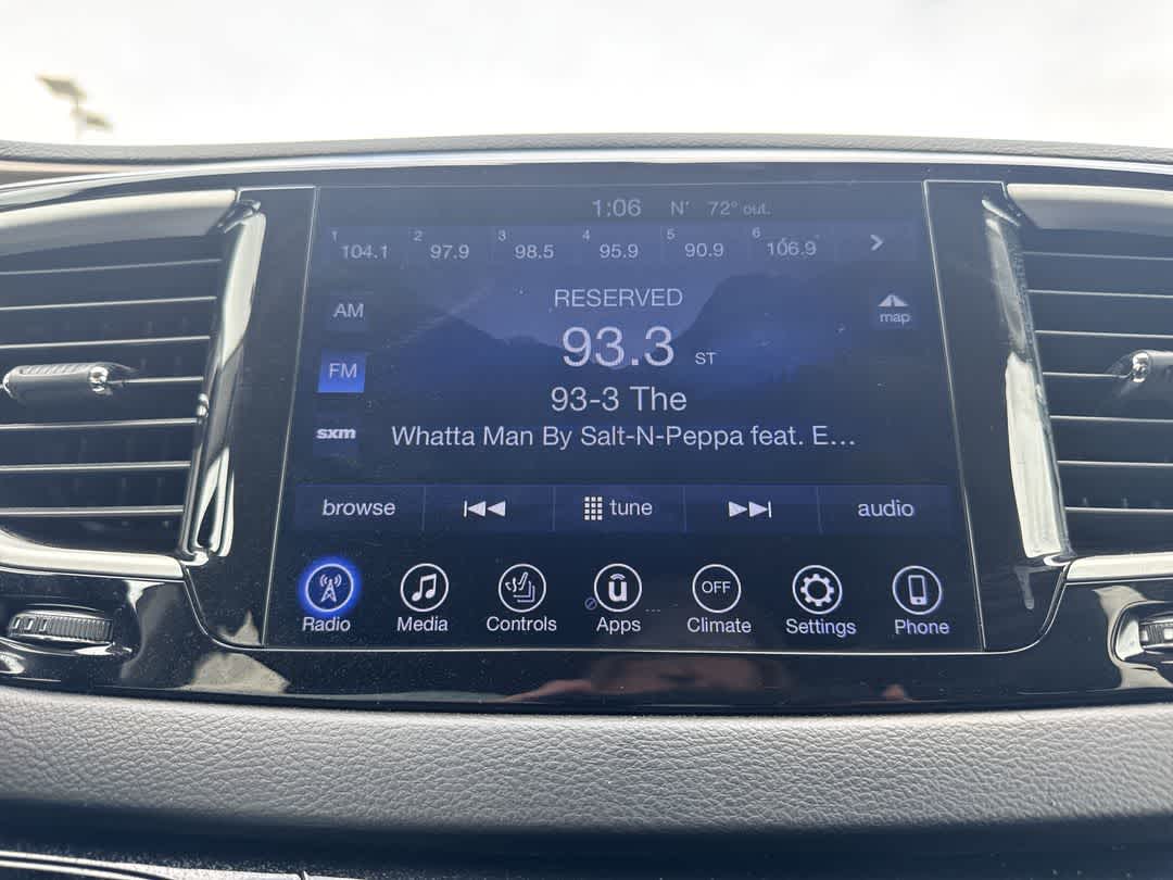 2017 Chrysler Pacifica Touring-L