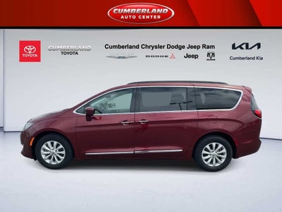 2017 Chrysler Pacifica Touring-L