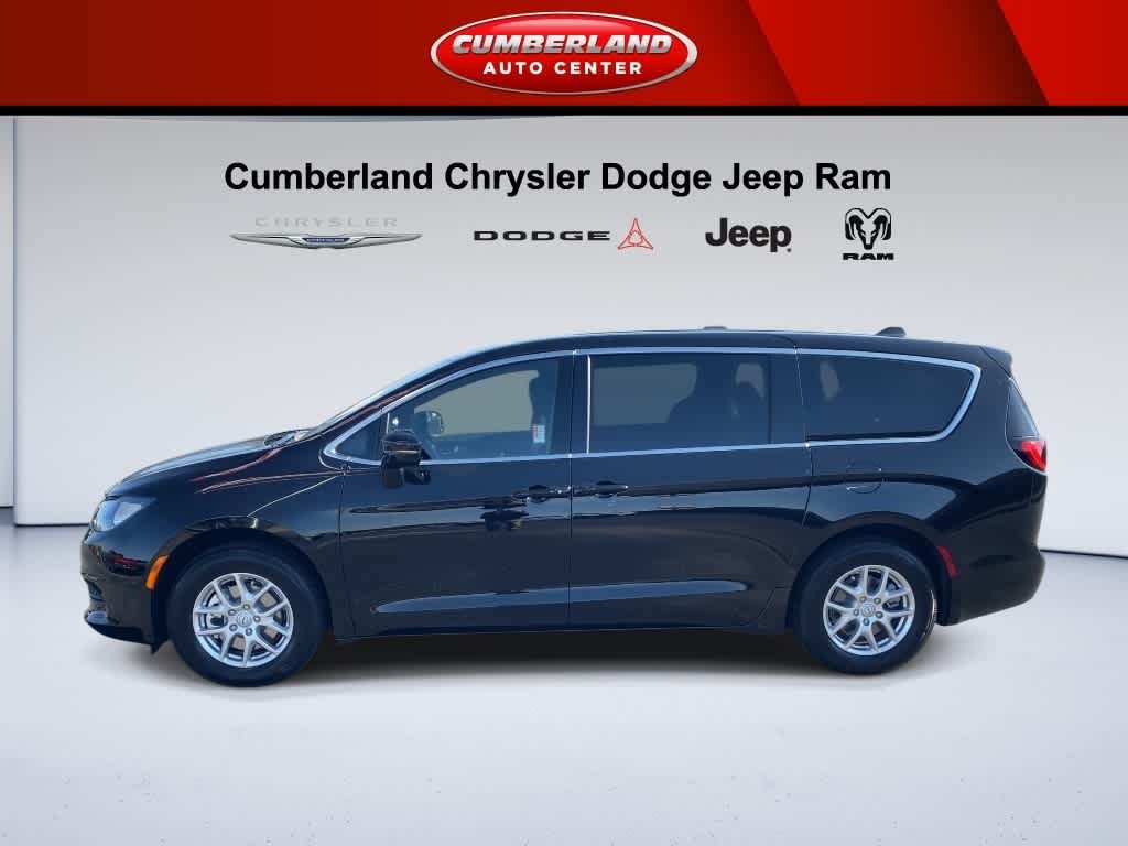 2026 Chrysler Voyager LX