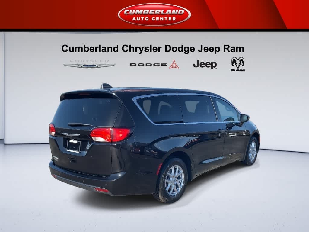 2026 Chrysler Voyager LX