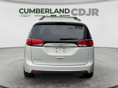2020 Chrysler Pacifica Touring