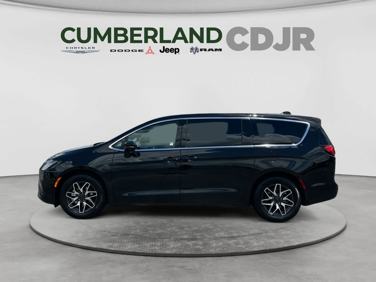 2027 Chrysler Pacifica Limited
