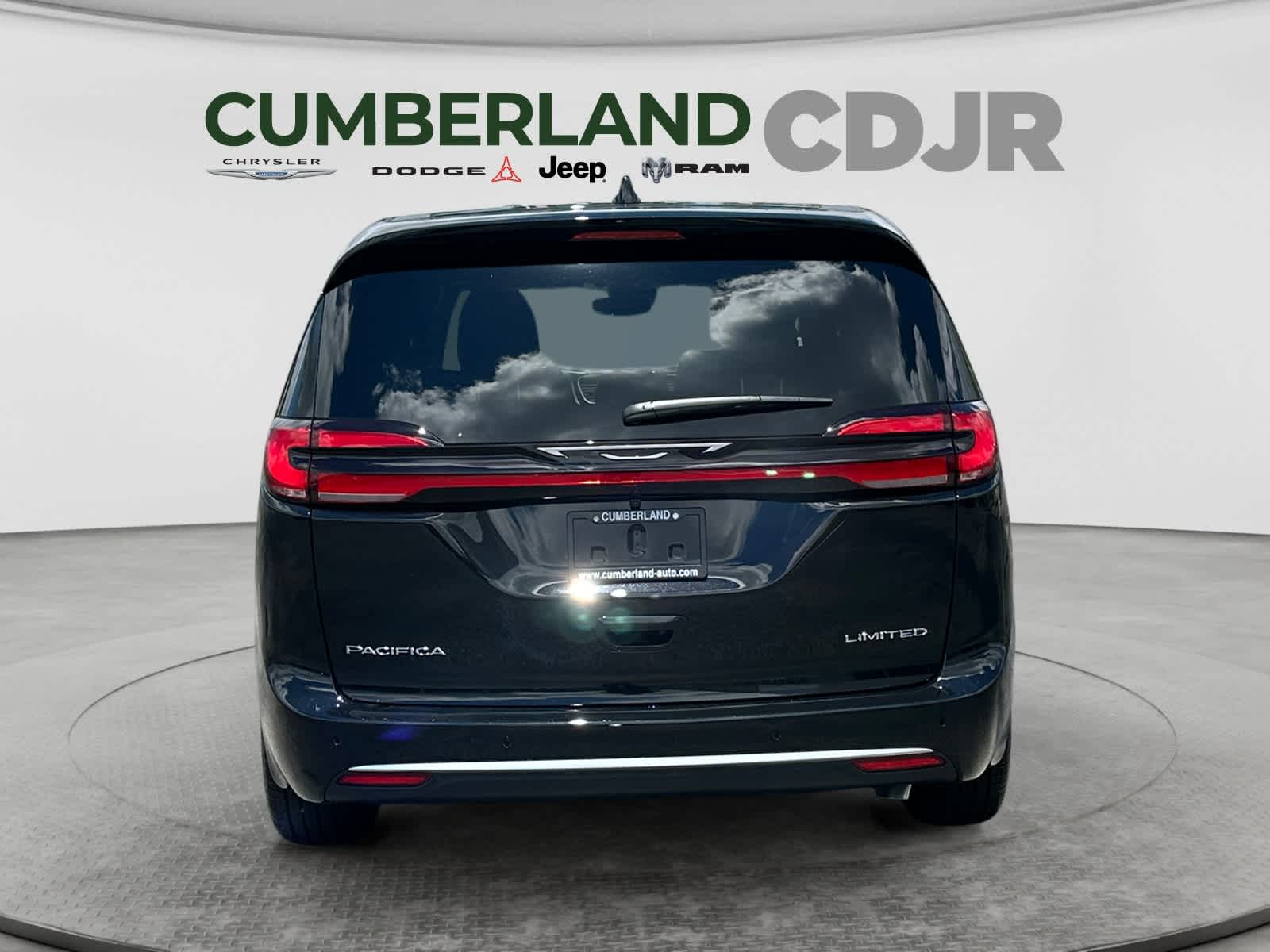2027 Chrysler Pacifica Limited