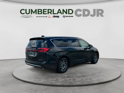 2027 Chrysler Pacifica Limited
