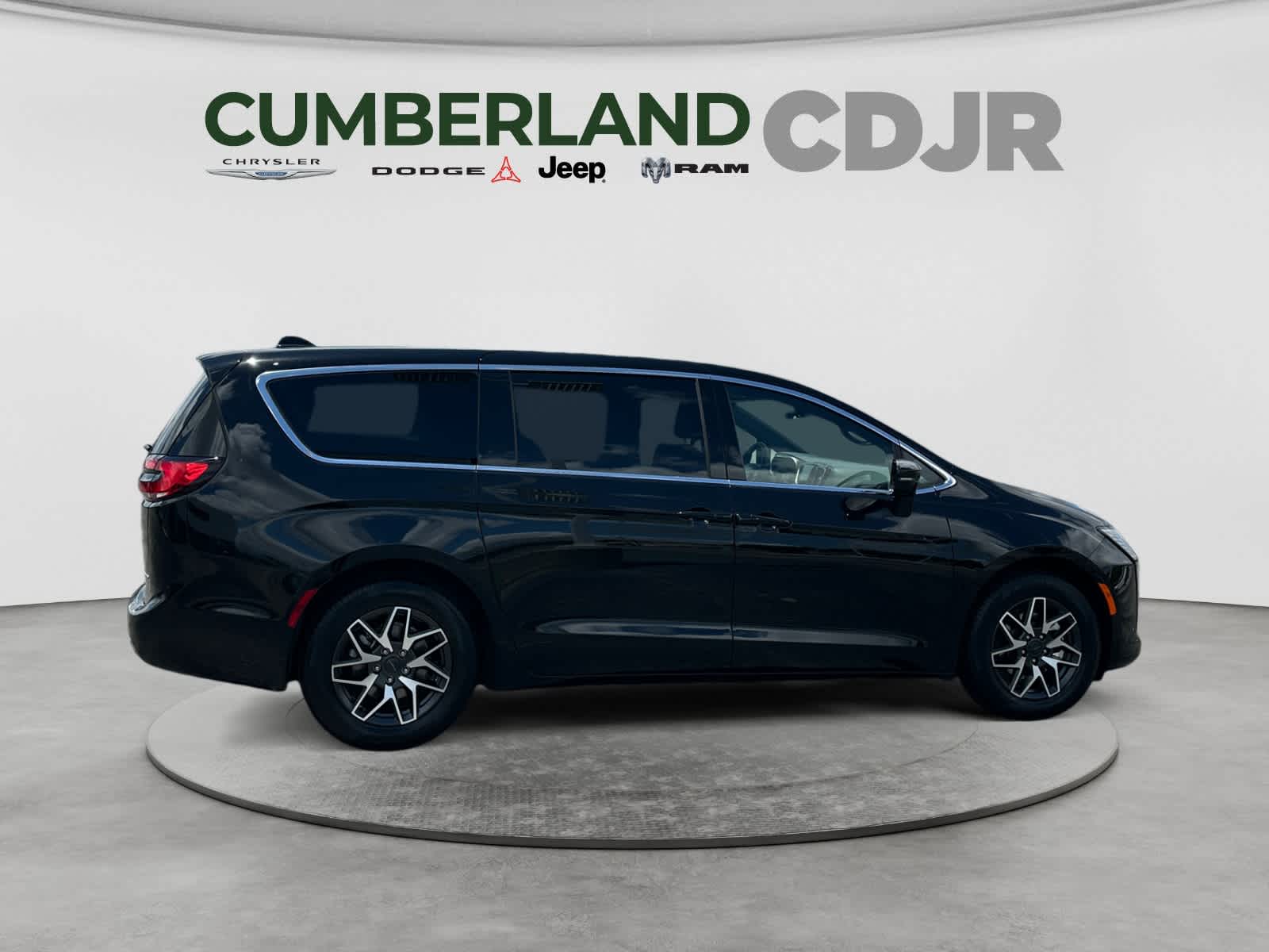 2027 Chrysler Pacifica Limited