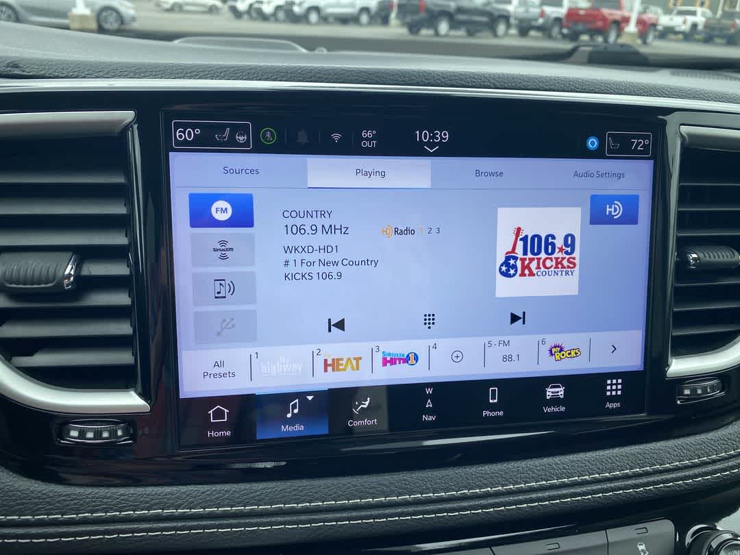 2024 Chrysler Pacifica Hybrid Select