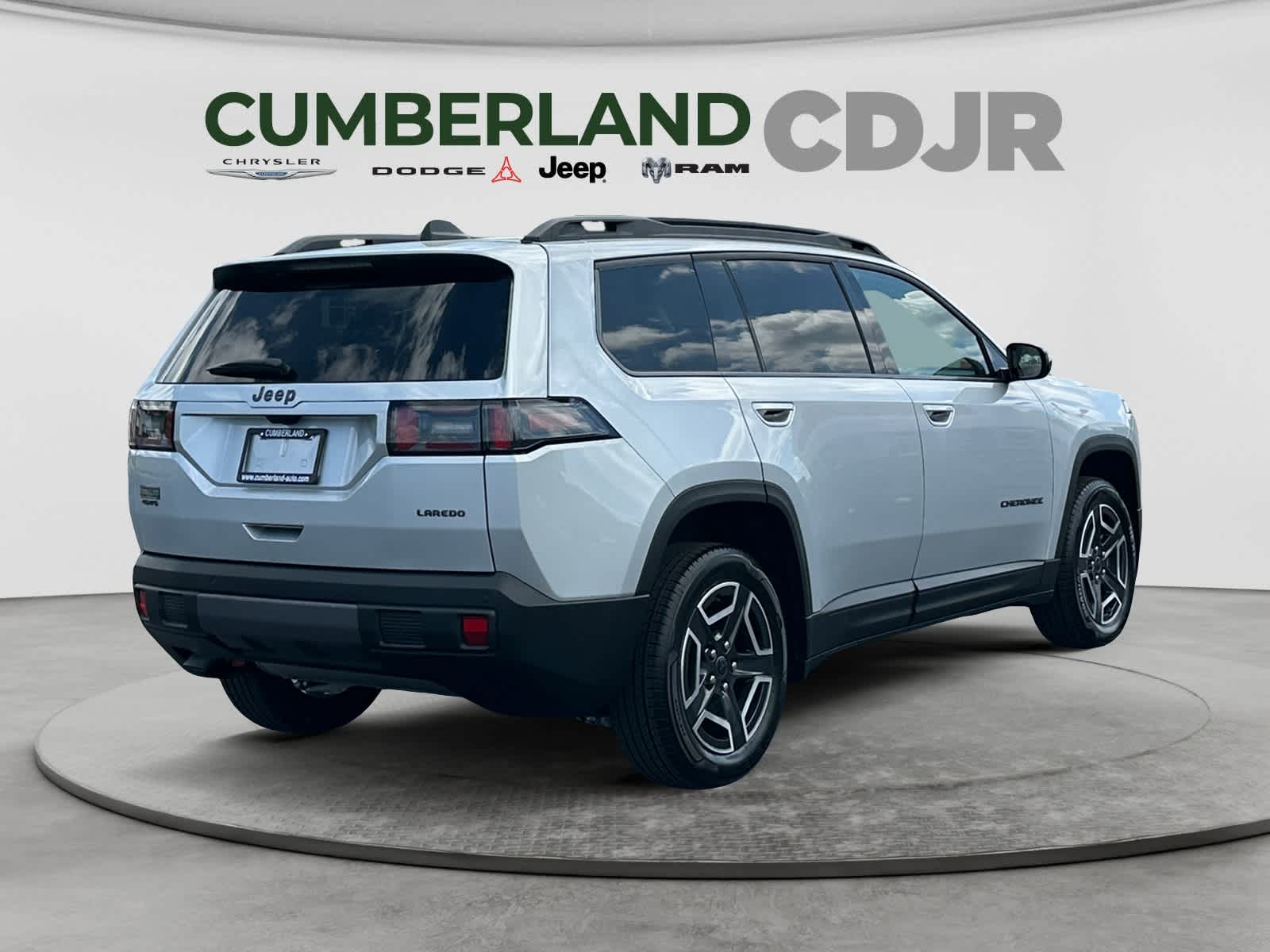 2026 Jeep Cherokee Laredo
