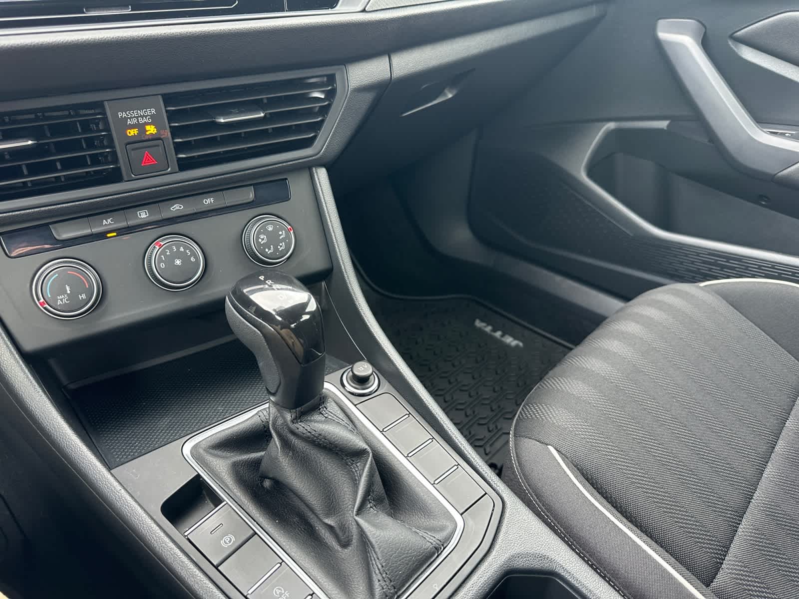2023 Volkswagen Jetta Sport