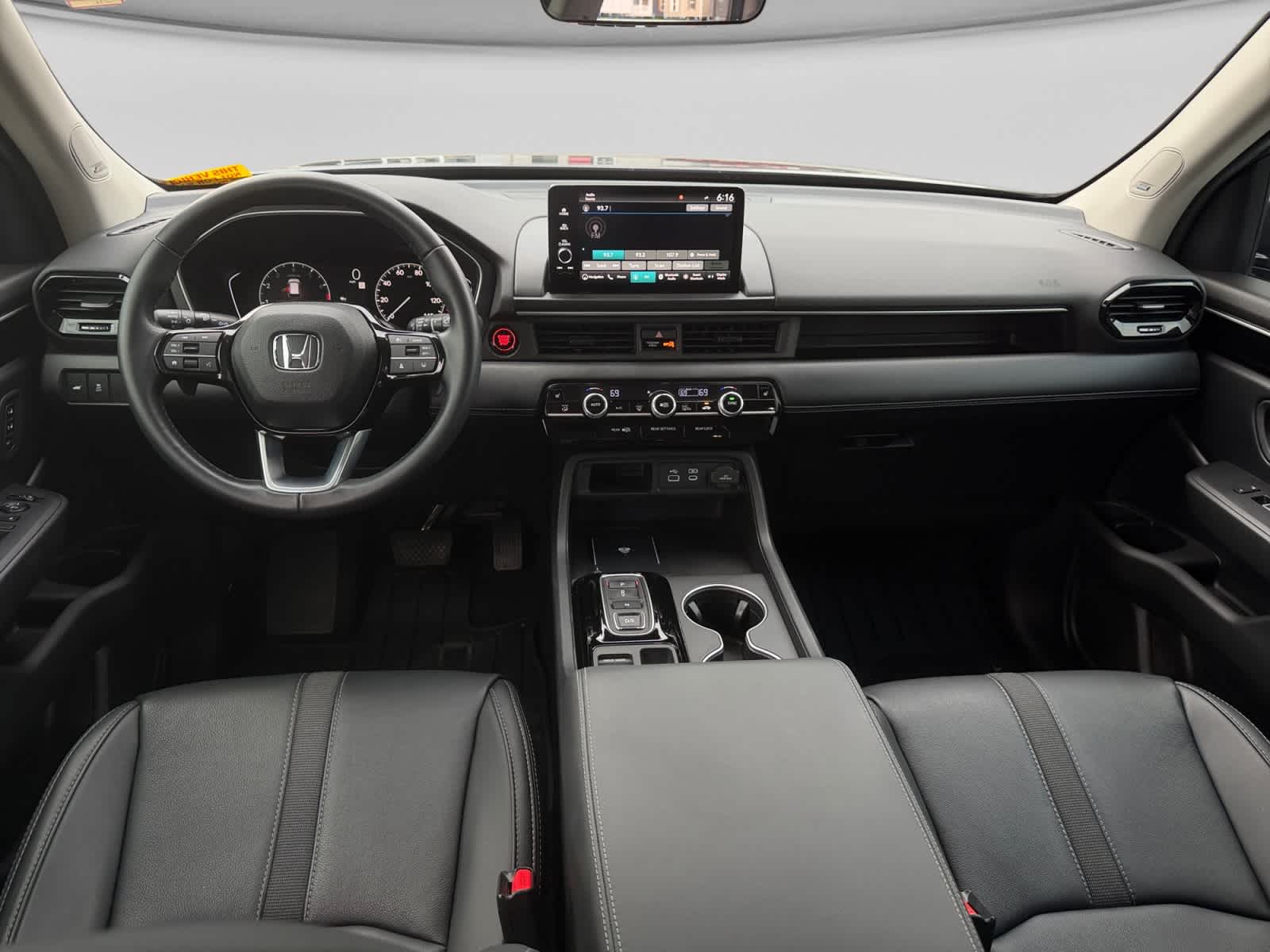 2025 Honda Pilot Touring