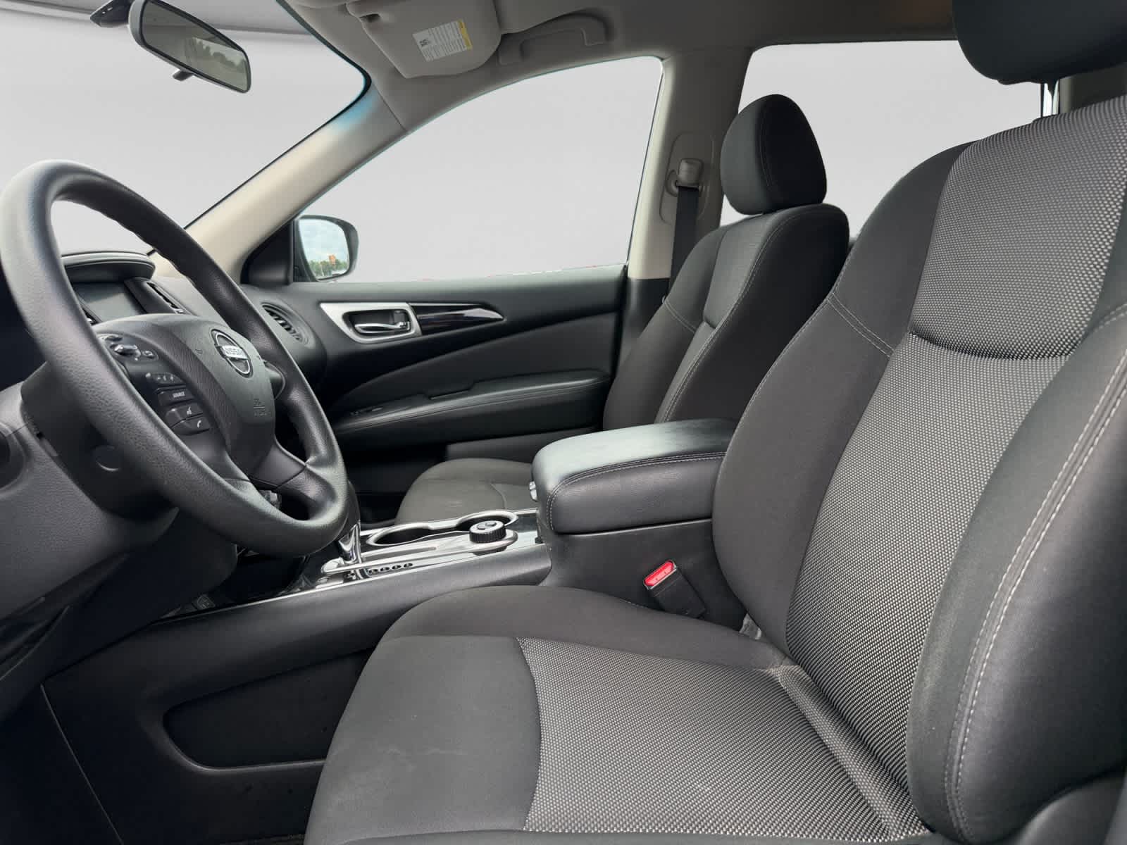2020 Nissan Pathfinder S