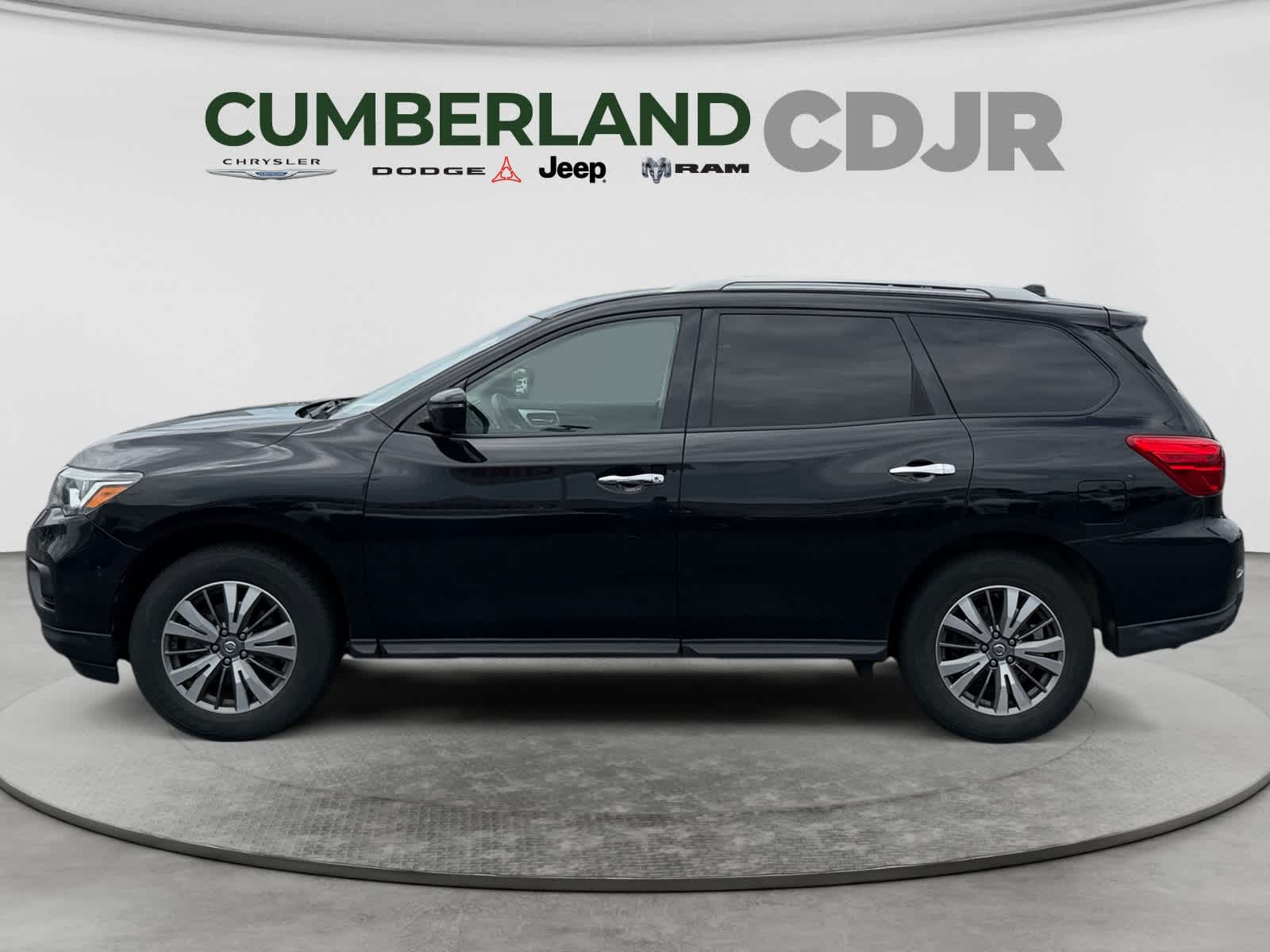 2020 Nissan Pathfinder S