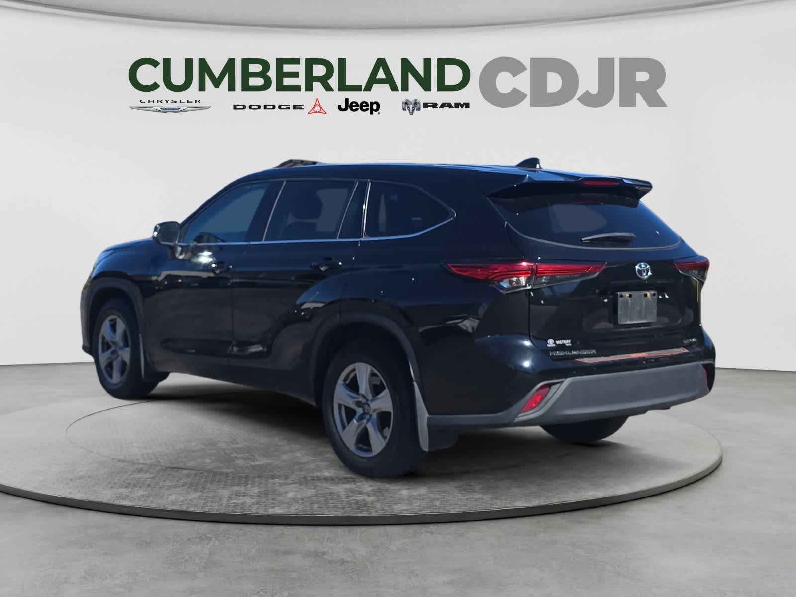 2022 Toyota Highlander LE
