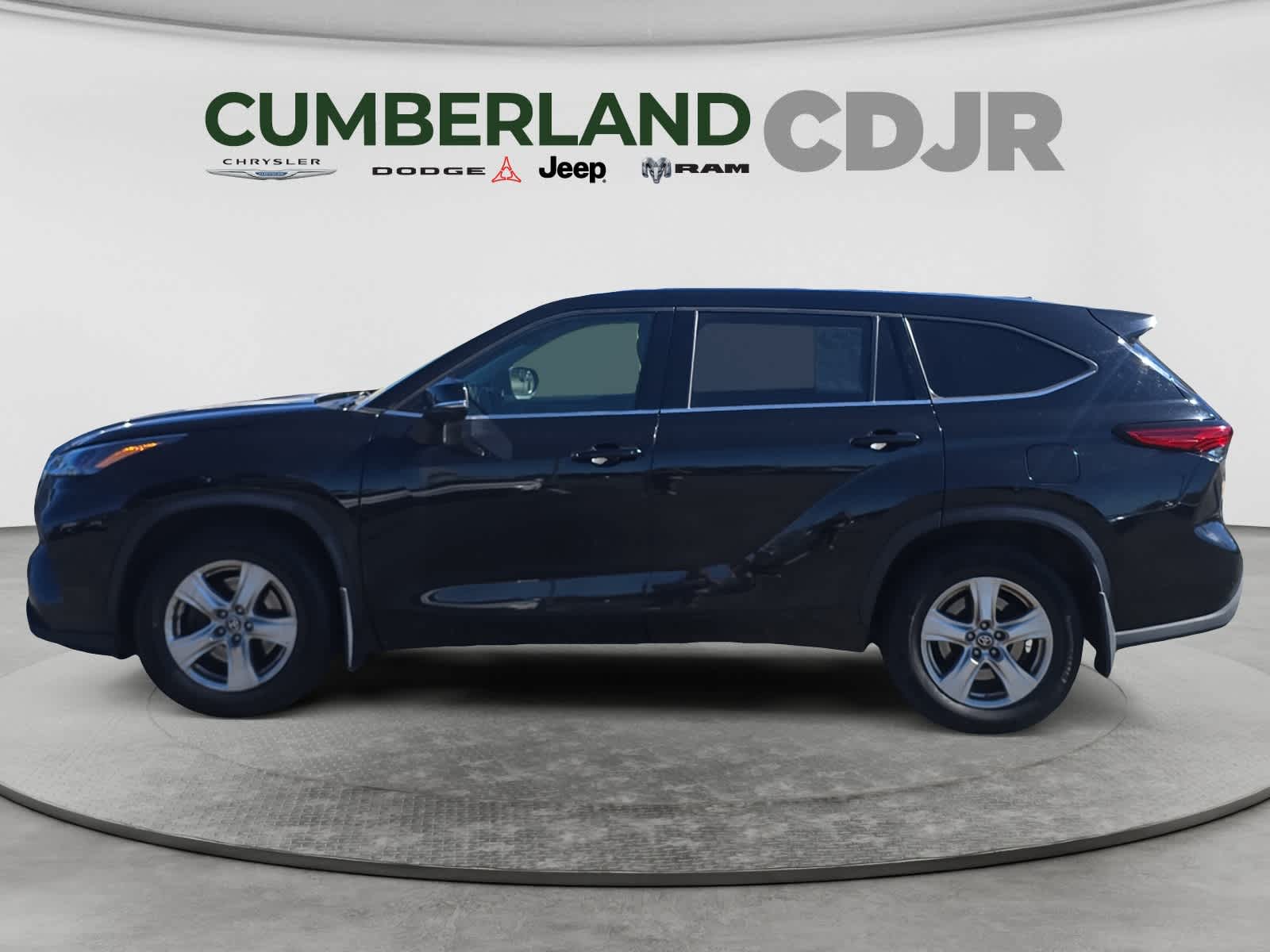2022 Toyota Highlander LE