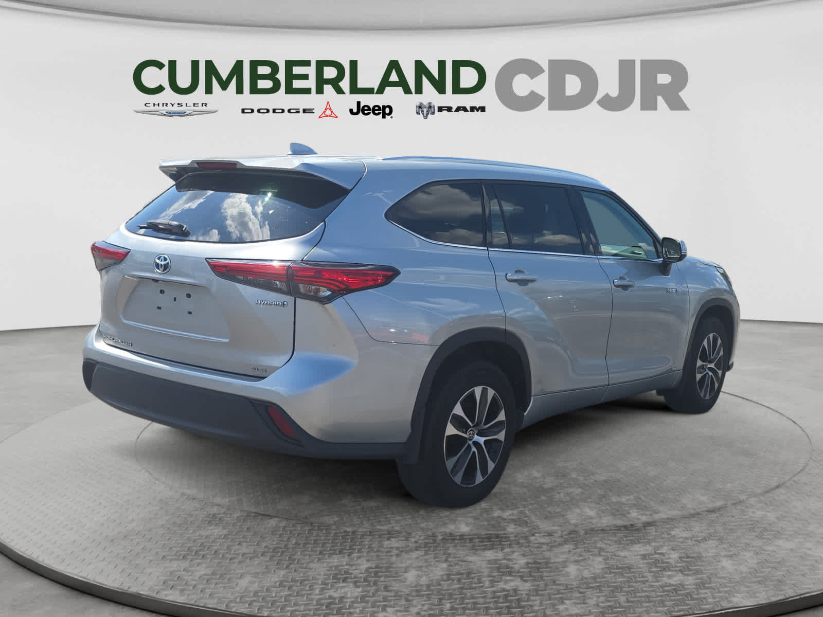 2021 Toyota Highlander Hybrid XLE