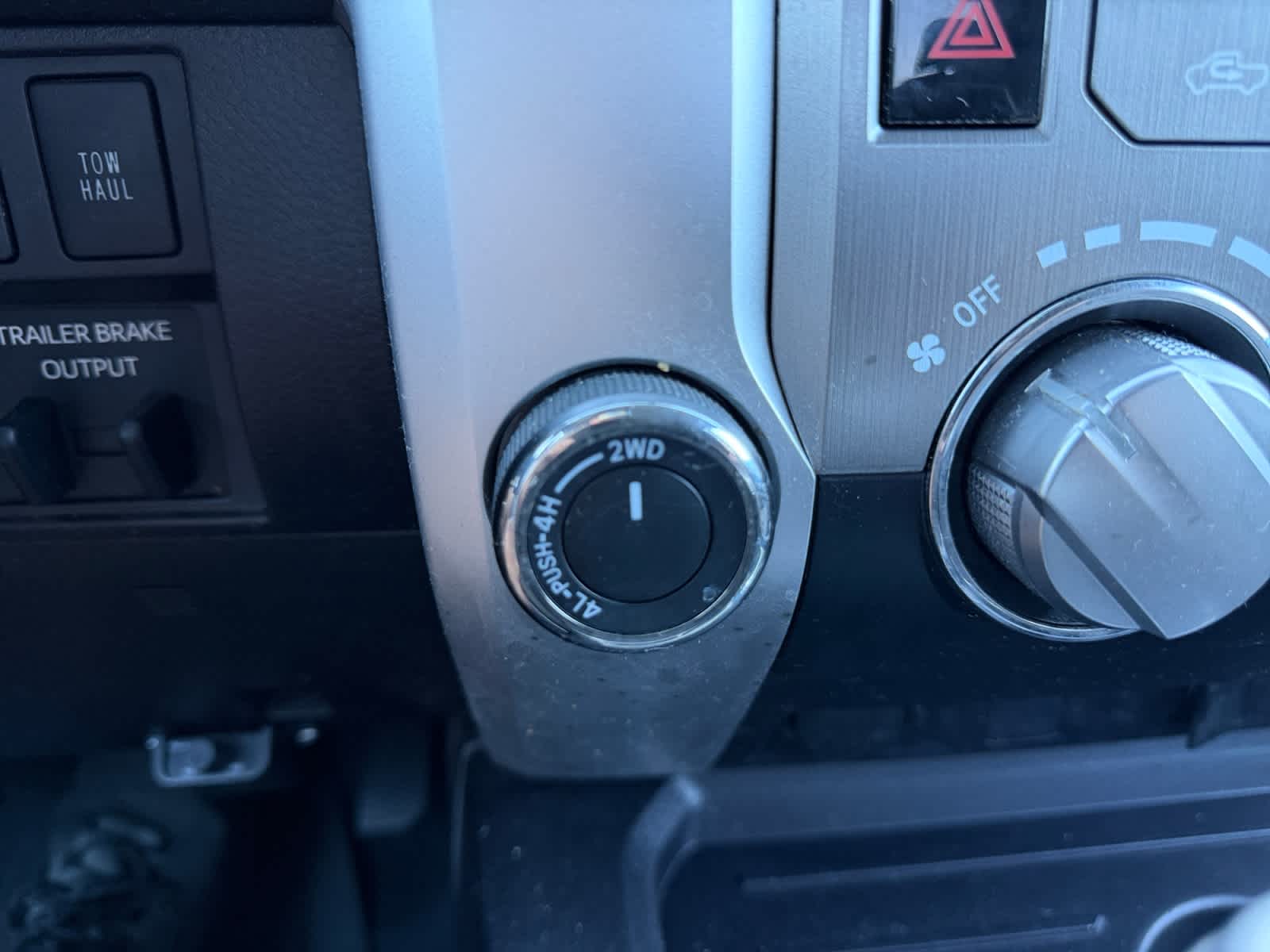 2016 Toyota Tundra SR5