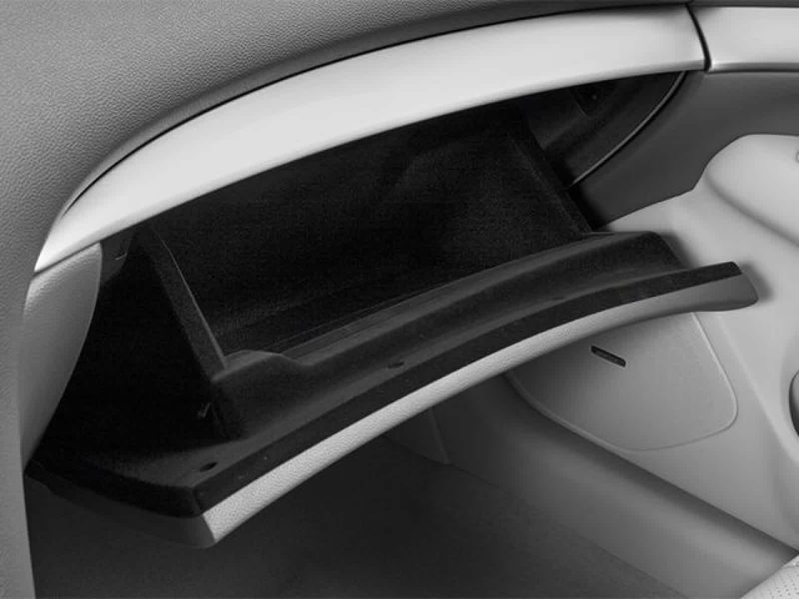 2013 INFINITI G37 Sedan x
