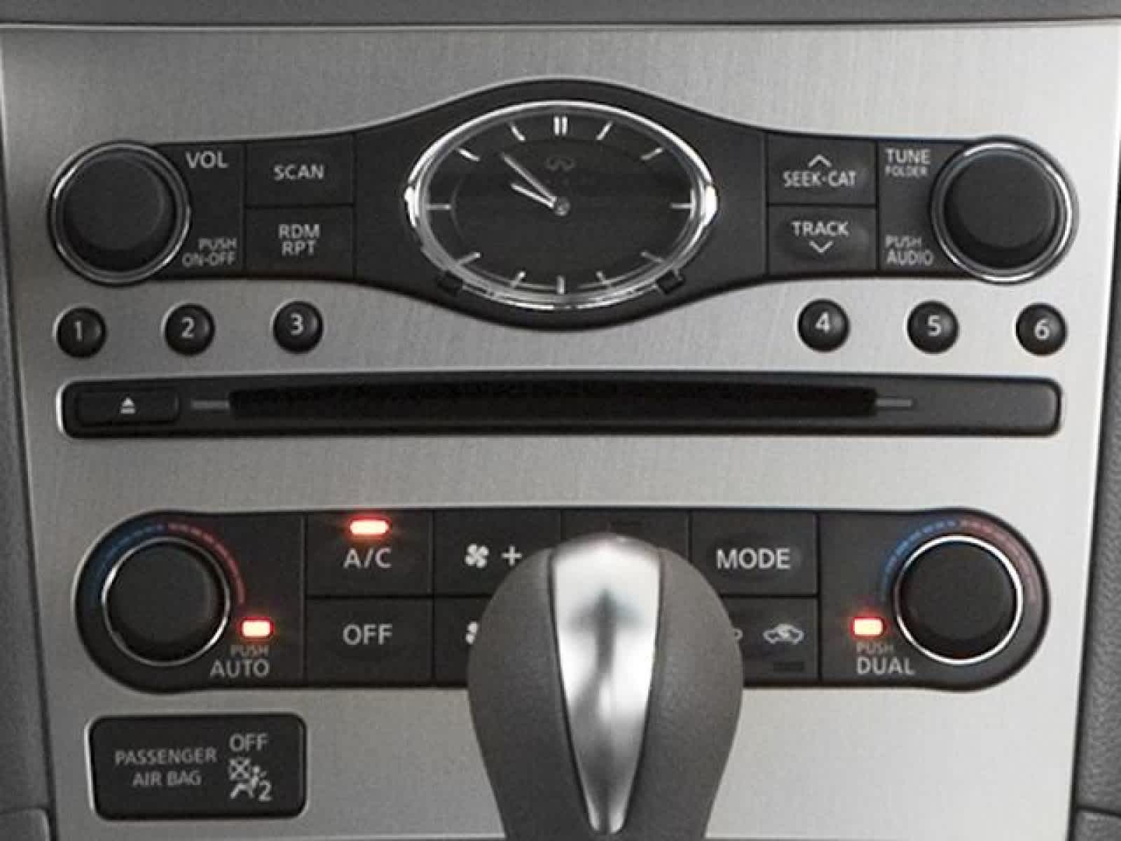 2013 INFINITI G37 Sedan x