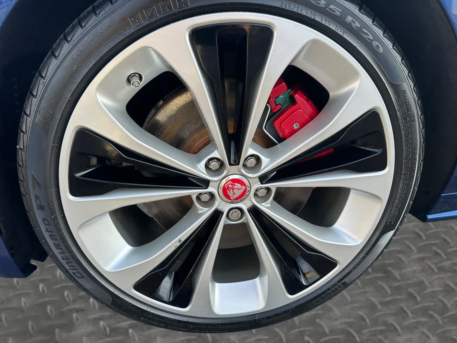 2023 Jaguar XF R-Dynamic SE