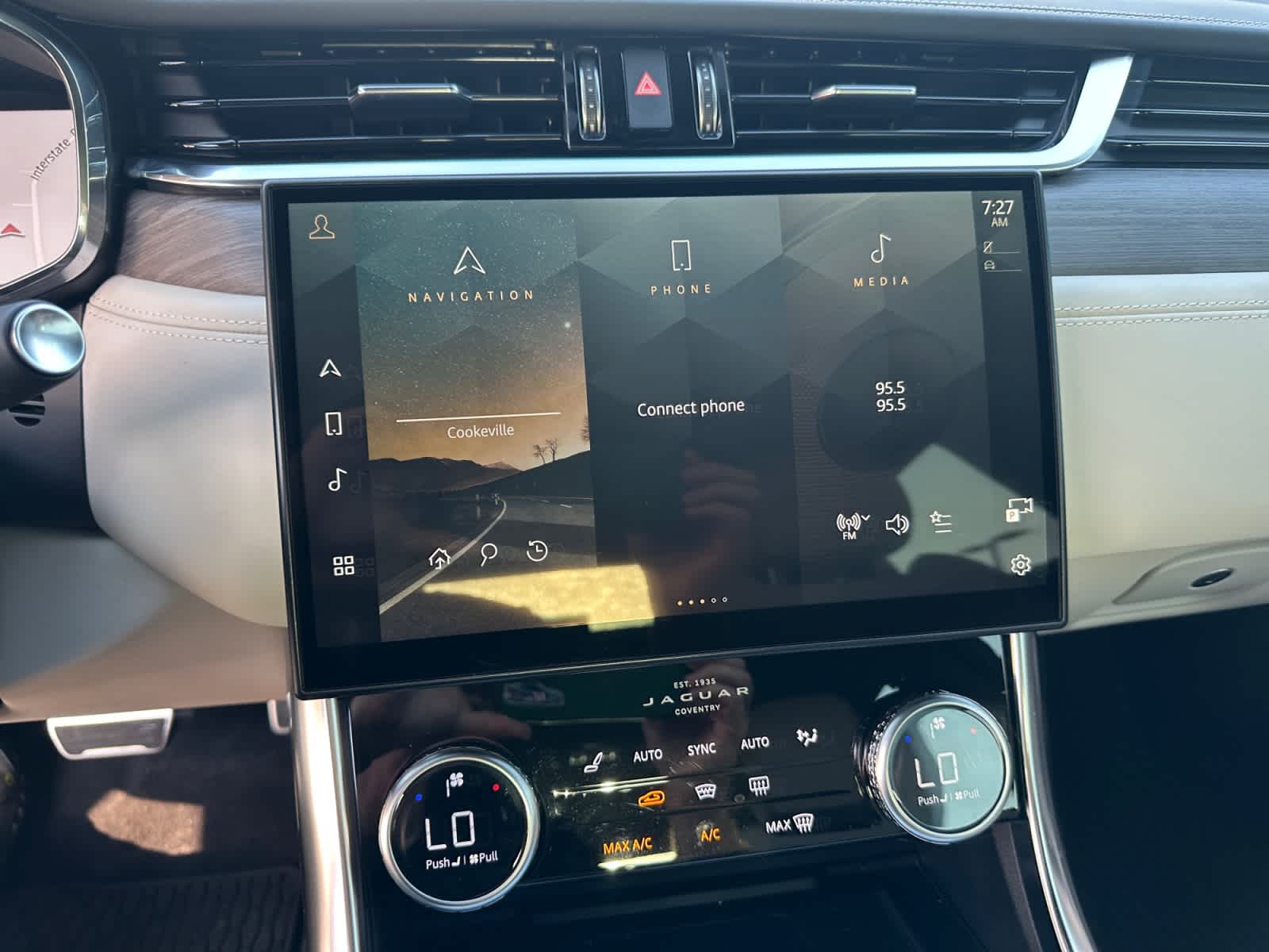 2023 Jaguar XF R-Dynamic SE