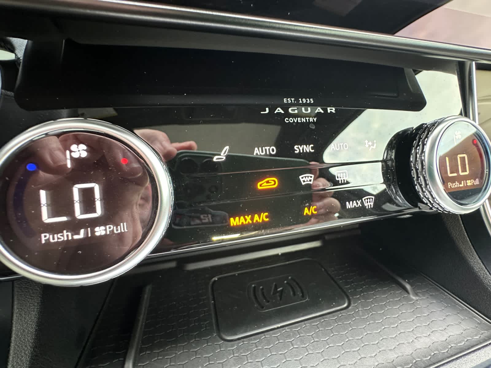 2023 Jaguar XF R-Dynamic SE