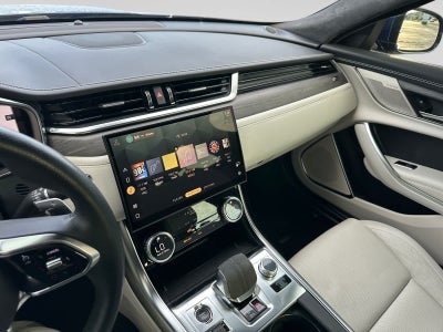 2023 Jaguar XF R-Dynamic SE