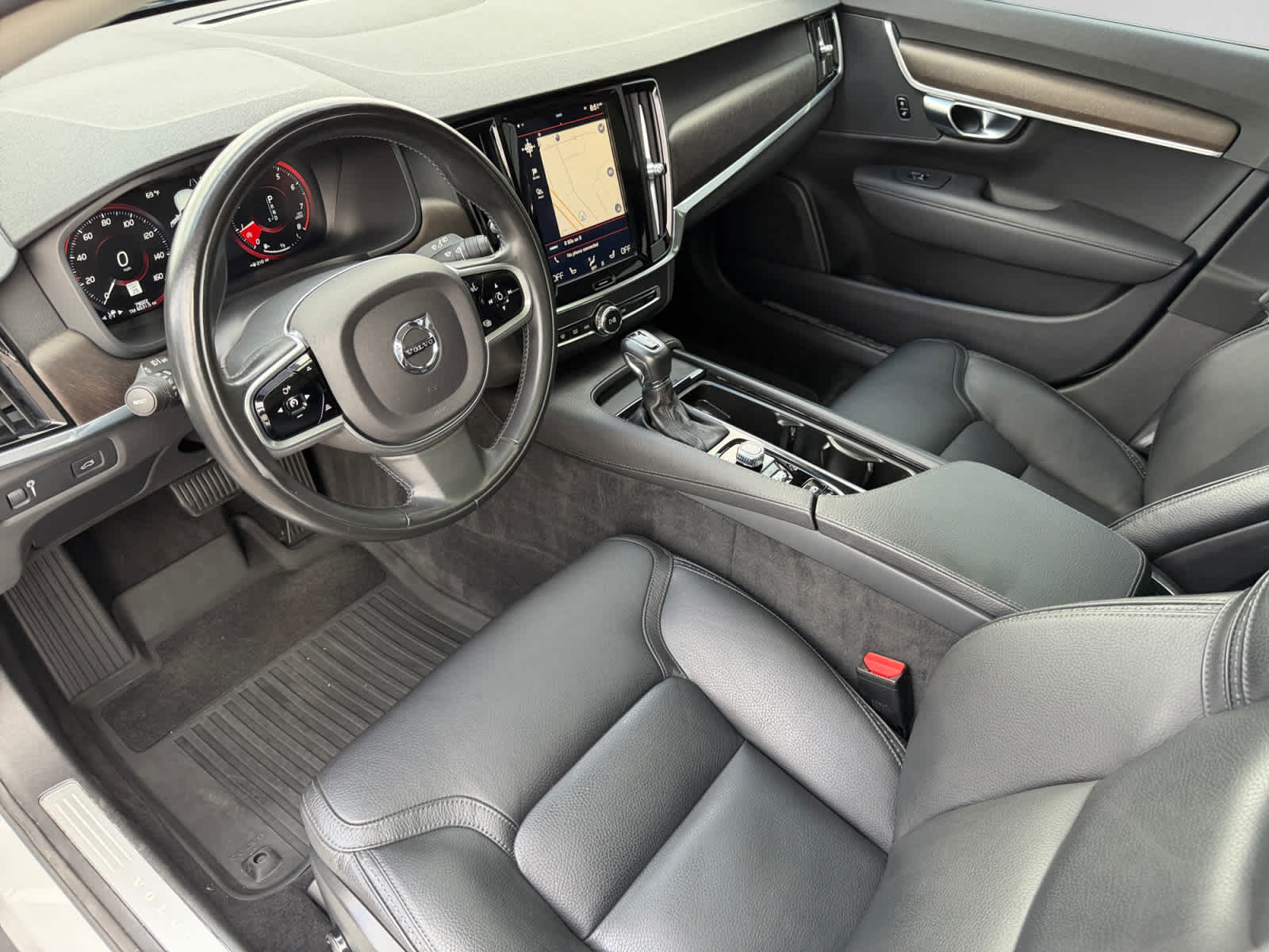 2018 Volvo V90 Cross Country Base