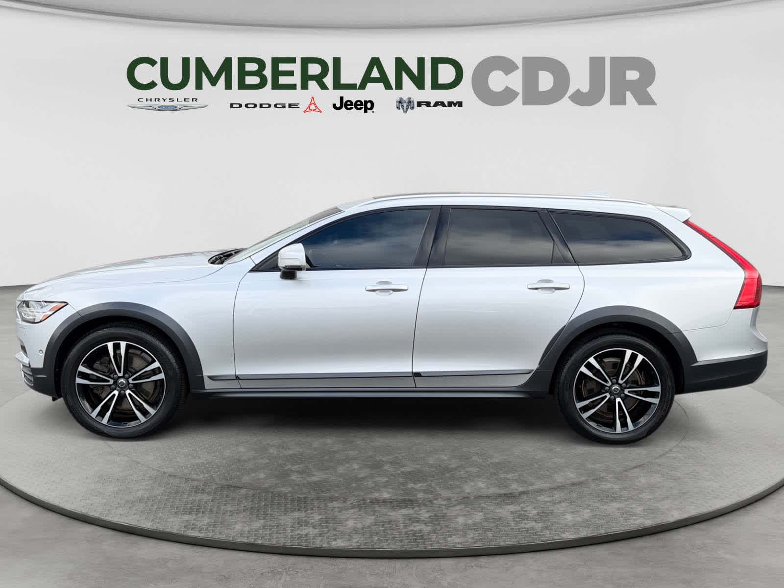 2018 Volvo V90 Cross Country Base