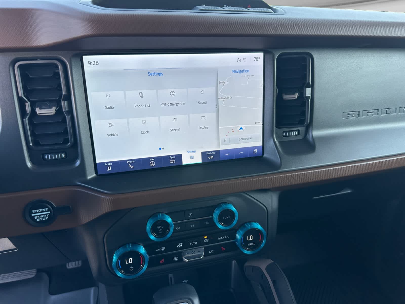 2024 Ford Bronco Outer Banks