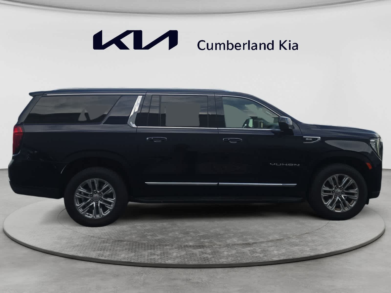 2023 GMC Yukon XL SLT