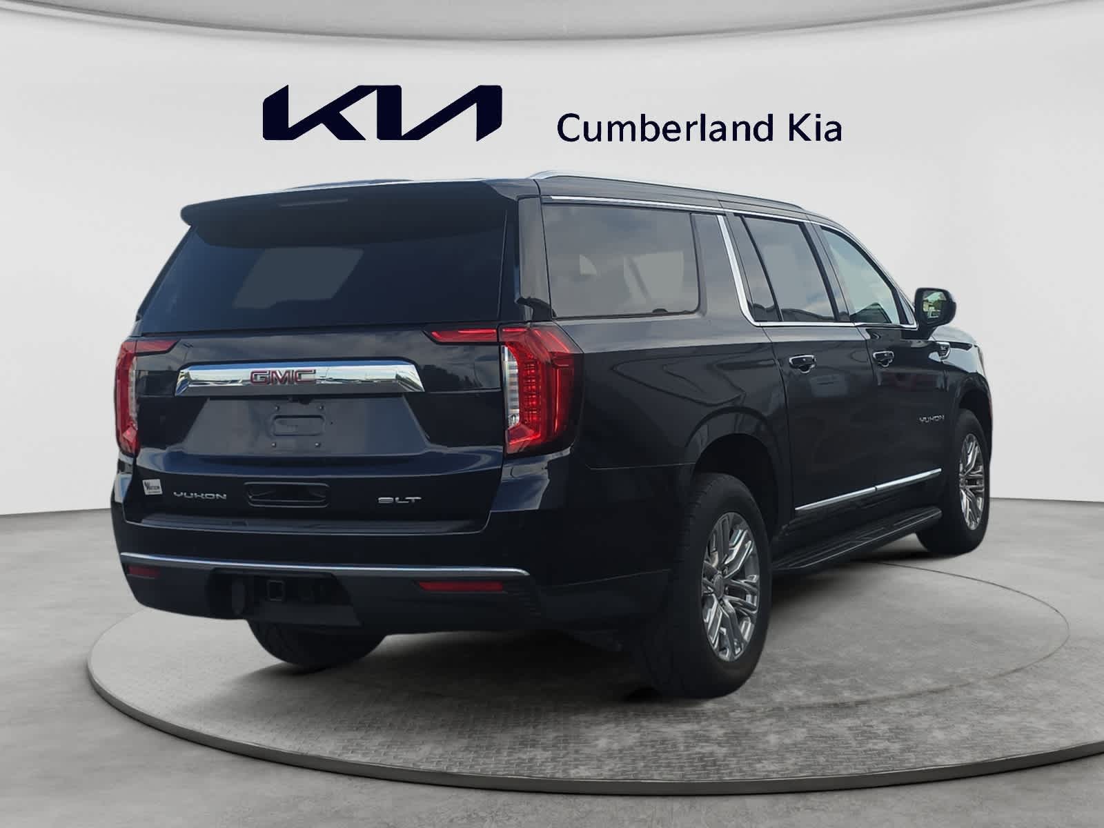 2023 GMC Yukon XL SLT