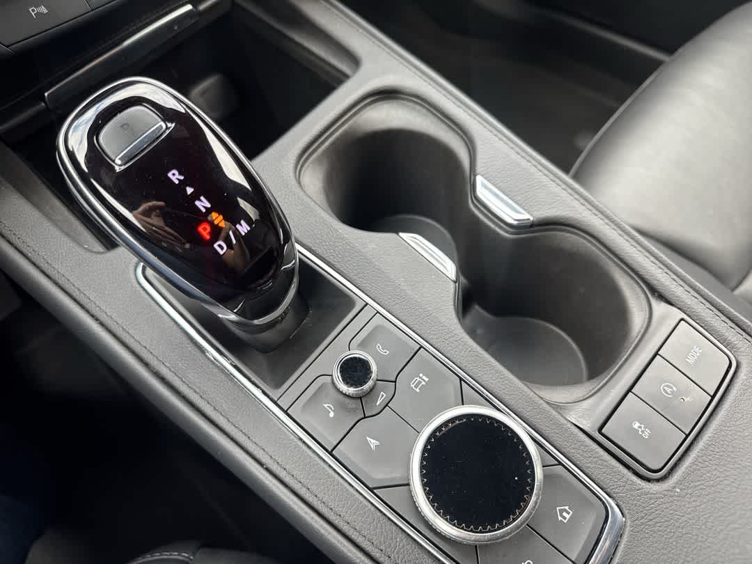 2025 Cadillac XT4 AWD Premium Luxury