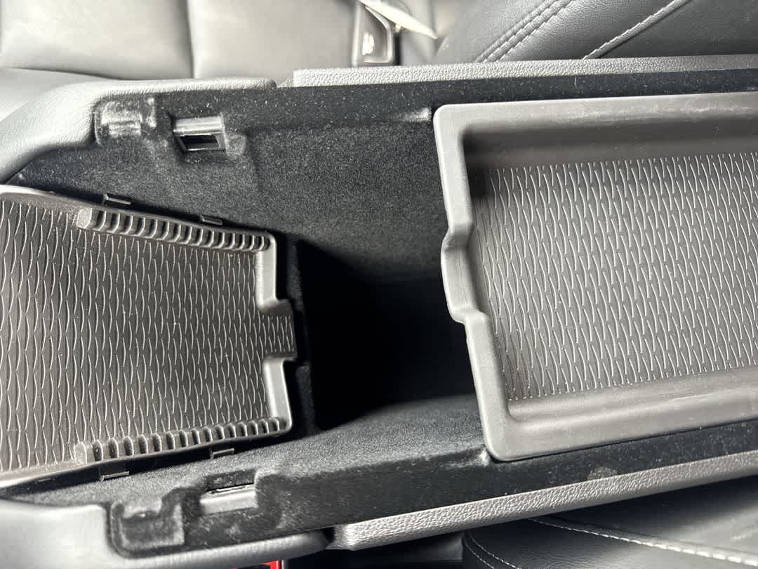 2025 Cadillac XT4 AWD Premium Luxury