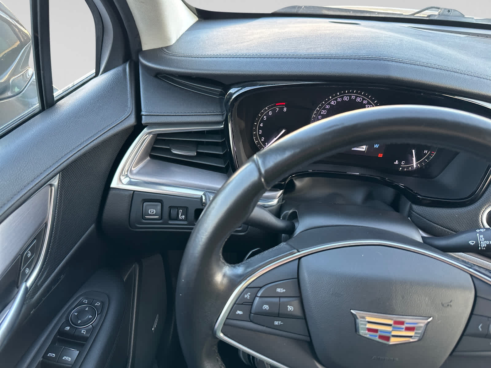 2019 Cadillac XT5 Premium Luxury FWD