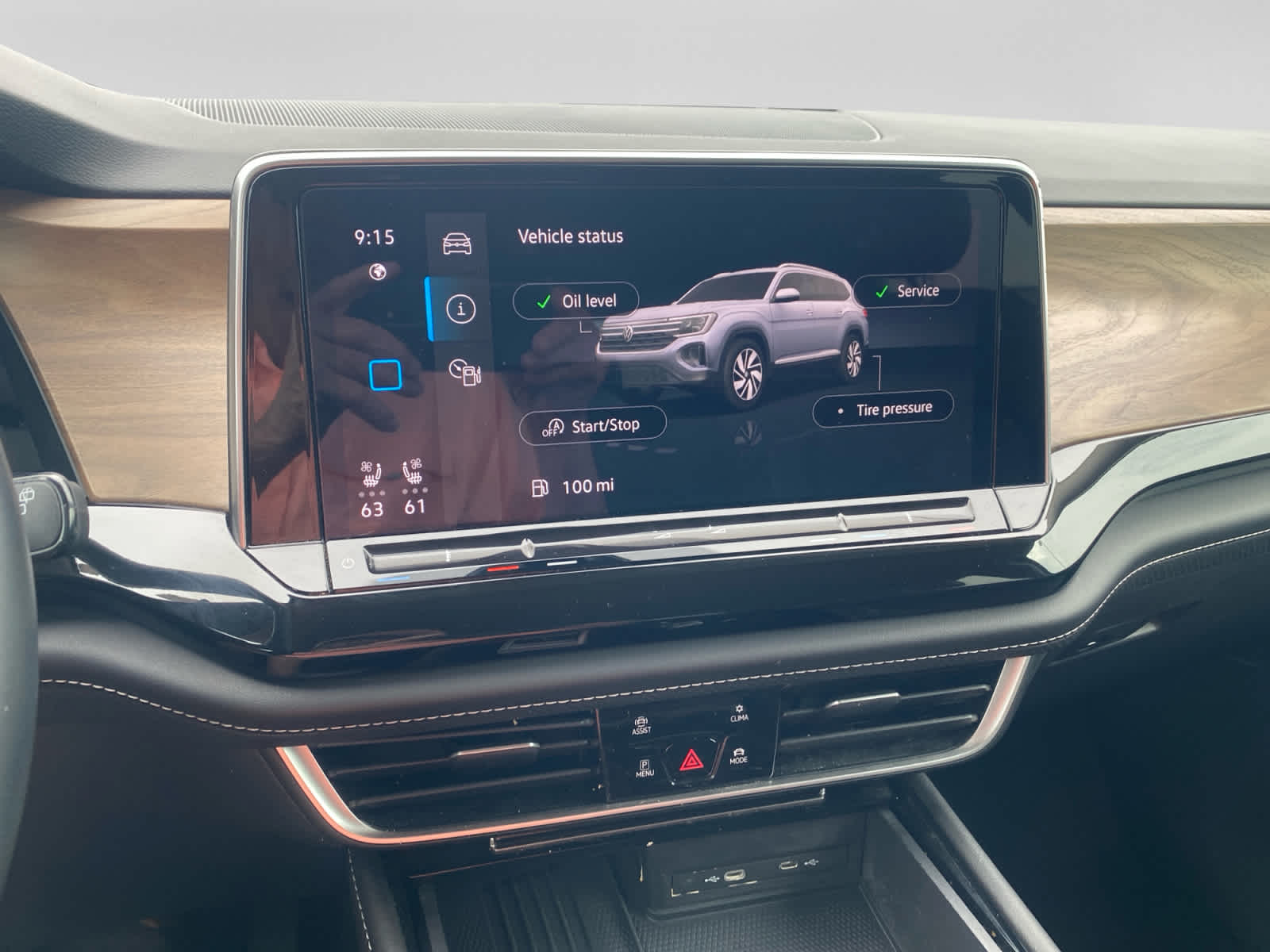 2025 Volkswagen Atlas 2.0T SE w/Technology